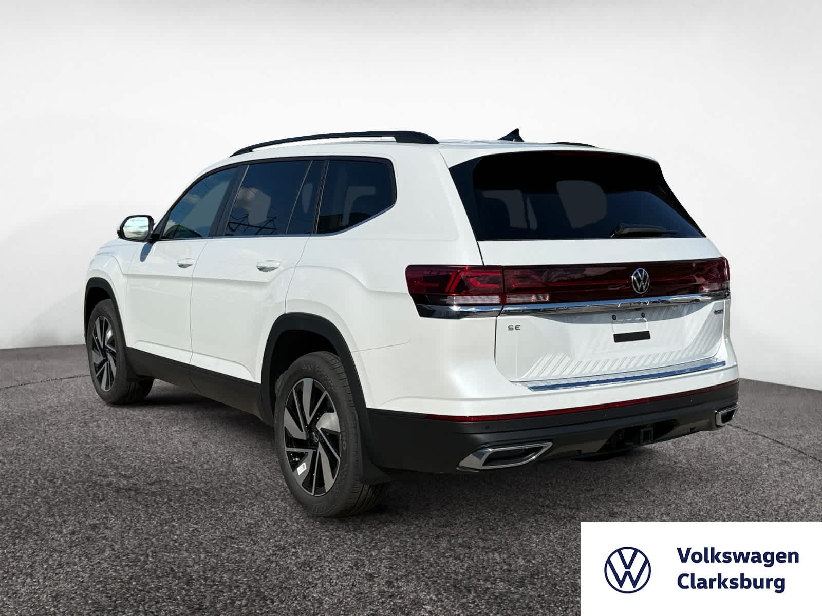 2026 Volkswagen Atlas SE Technology photo 2