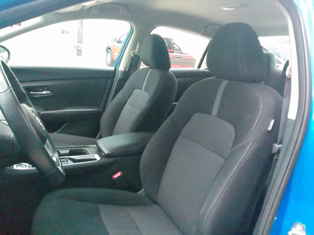 2024 Nissan Sentra SV photo 9