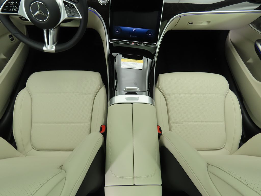 2025 Mercedes Benz C 300 photo 18