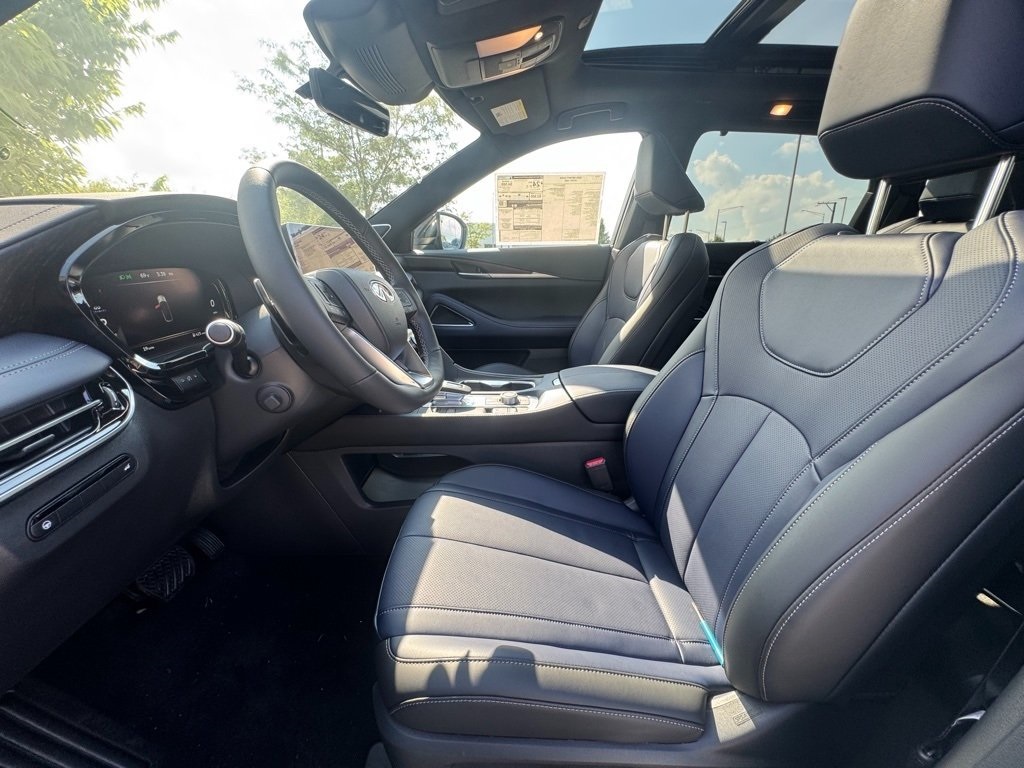 2026 Infiniti QX60 AWD photo 14