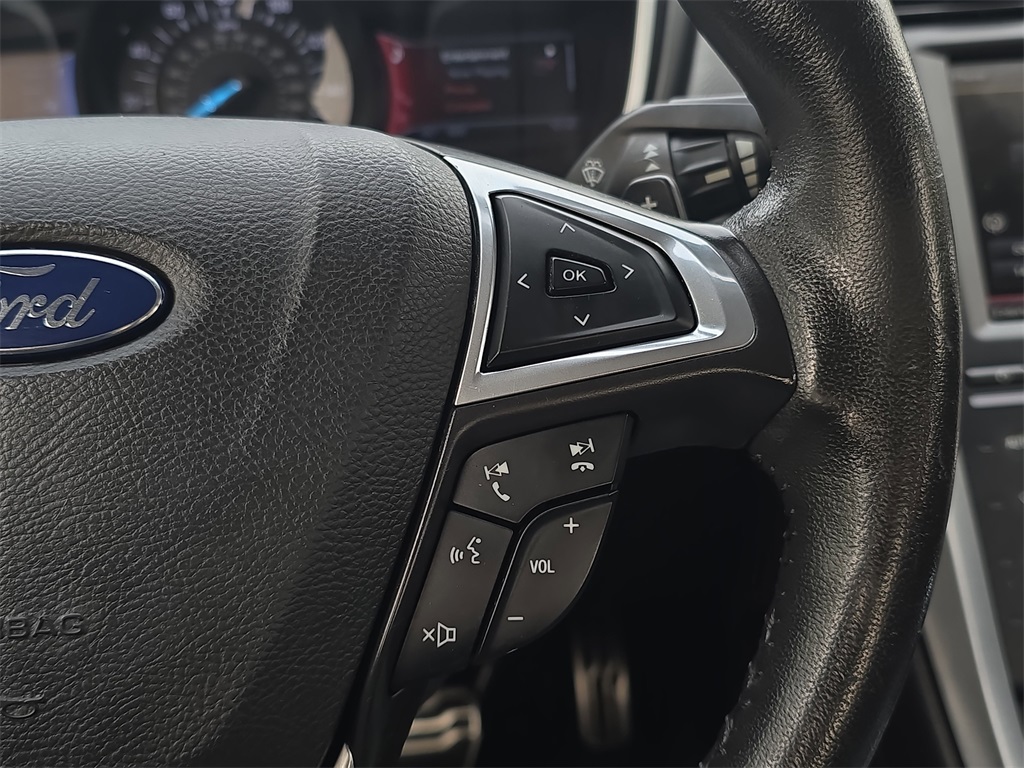 2014 Ford Fusion Titanium photo 13