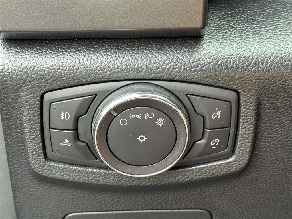 2019 Ford F-150 XLT photo 24