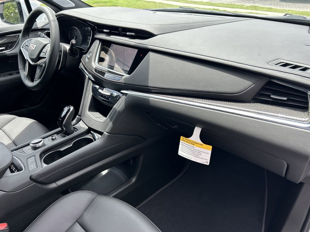 2025 Cadillac XT5 Sport photo 12
