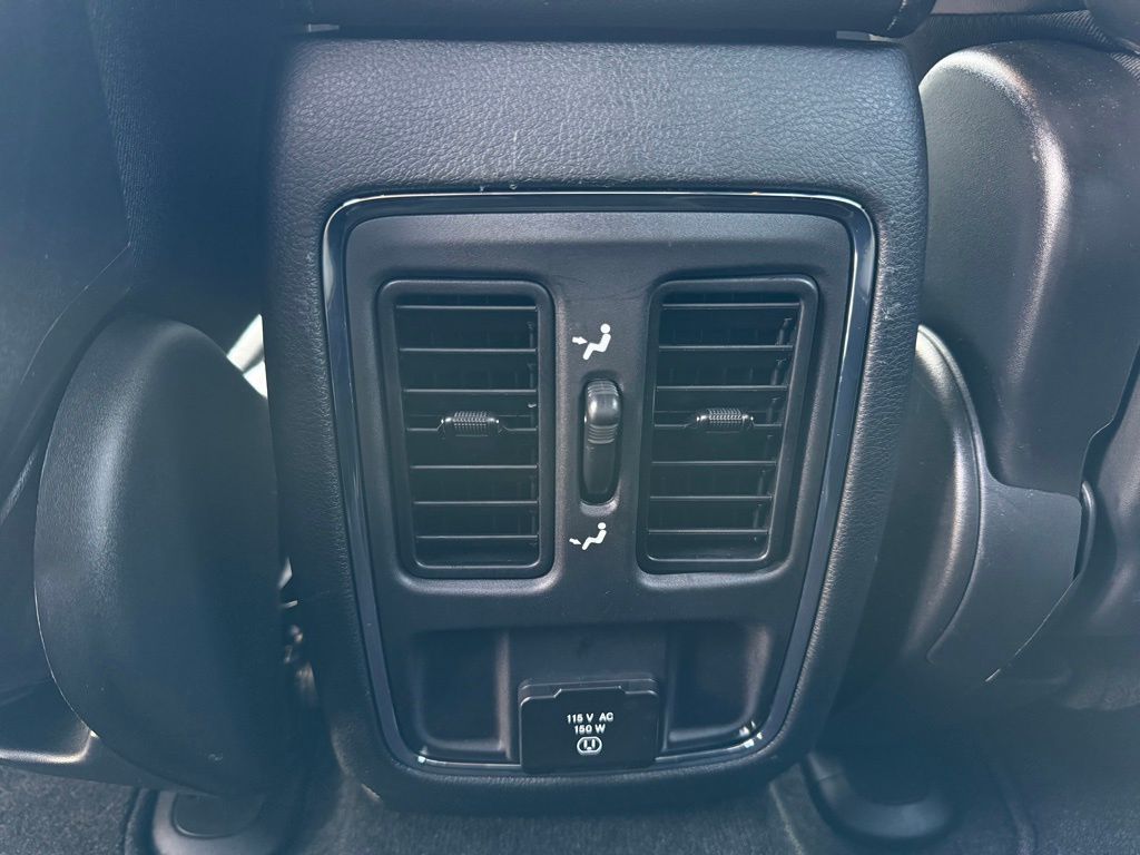 Used 2022 Red Jeep Laredo X image 29