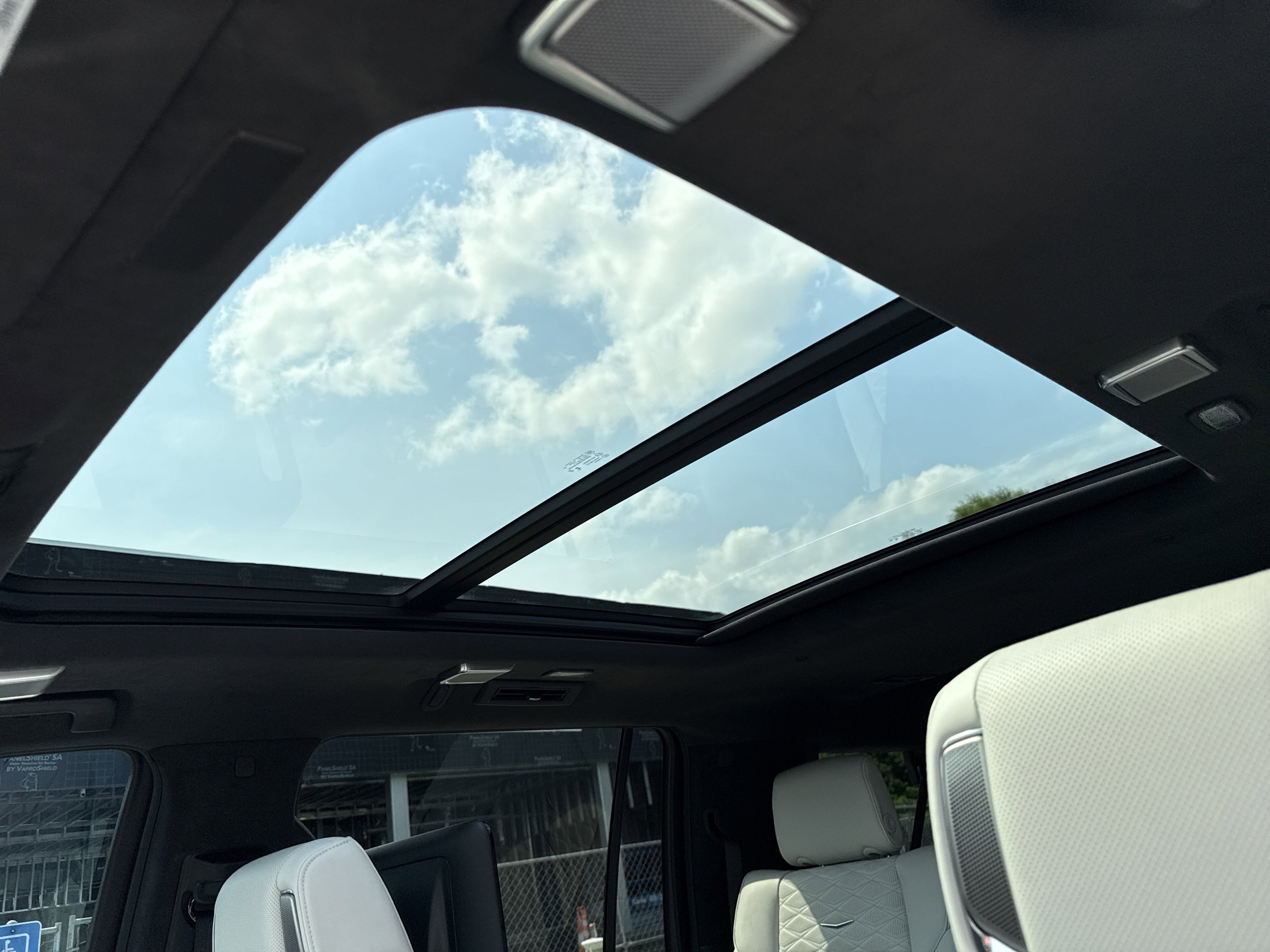 2025 Cadillac Escalade ESV Sport Platinum photo 5