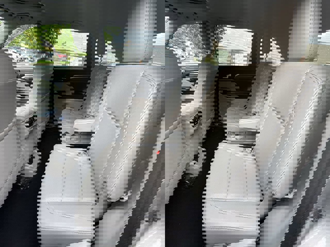 2019 Toyota Highlander Limited photo 21