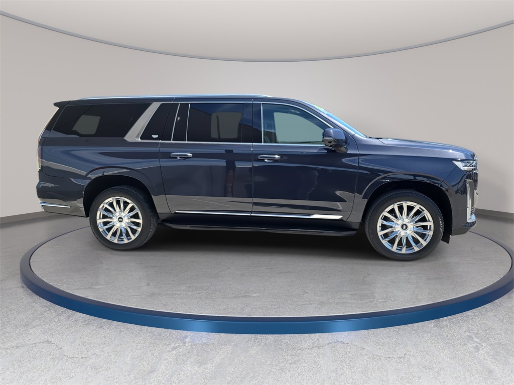 2022 Cadillac Escalade ESV Premium Luxury photo 4
