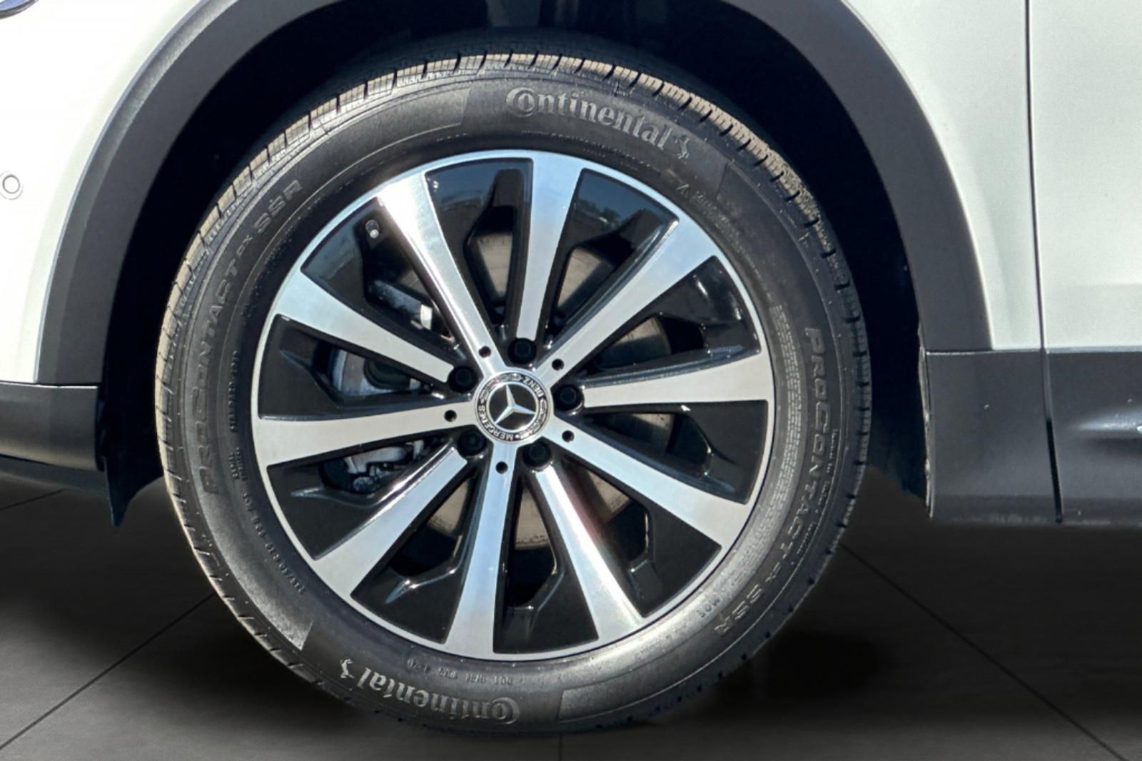 2022 Mercedes Benz GLB 250 photo 7