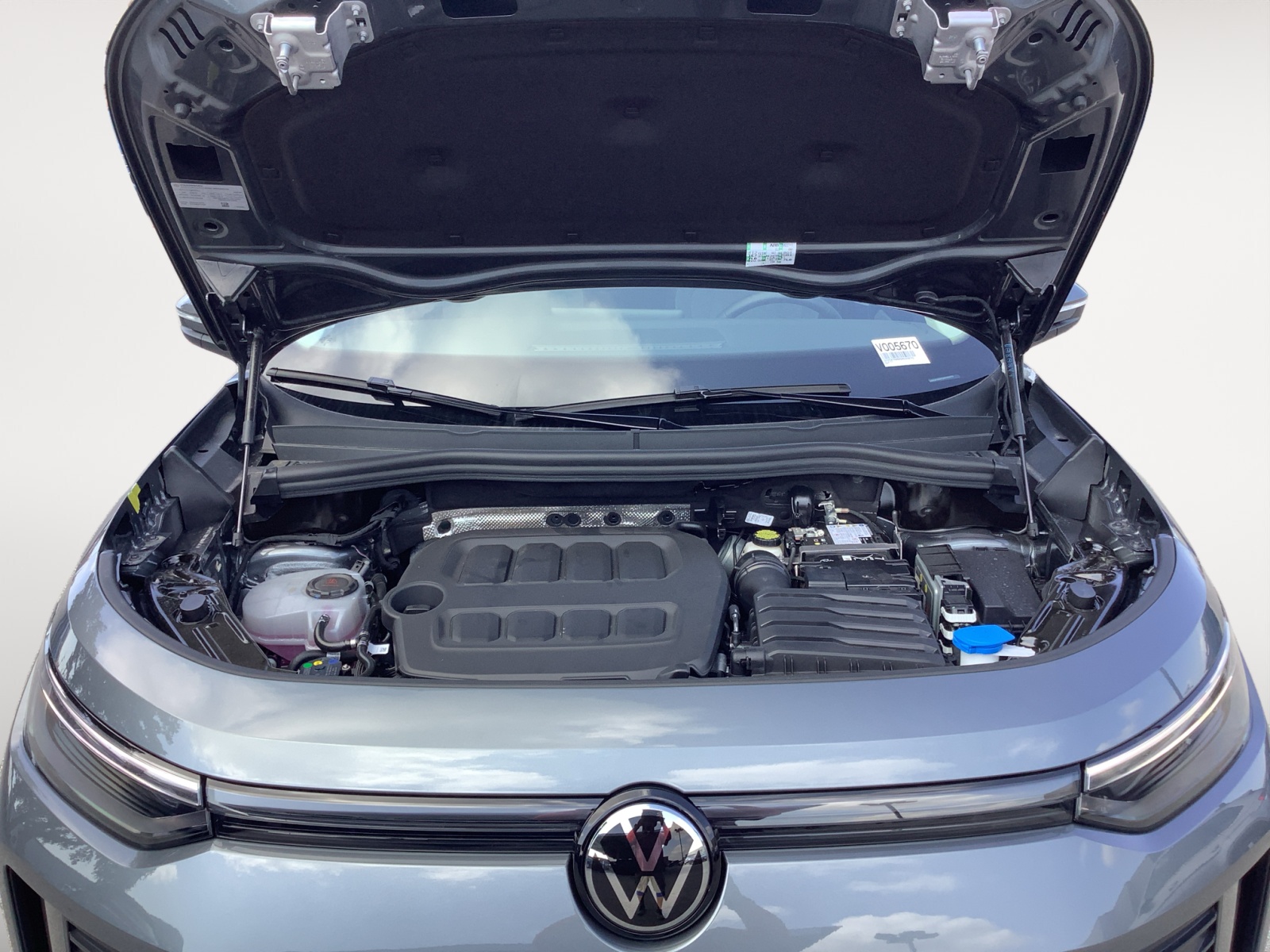 2025 Volkswagen Tiguan S photo 10