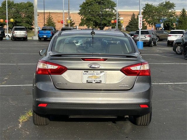 2014 Ford Focus SE photo 4