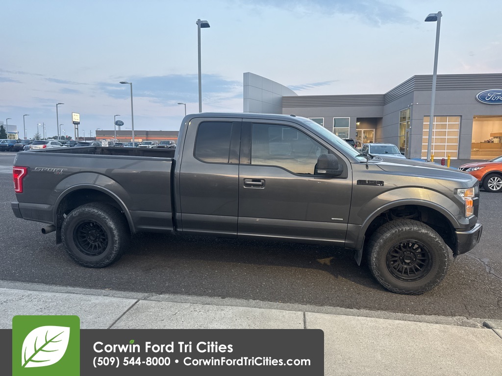 2015 Ford F-150 XLT photo 2