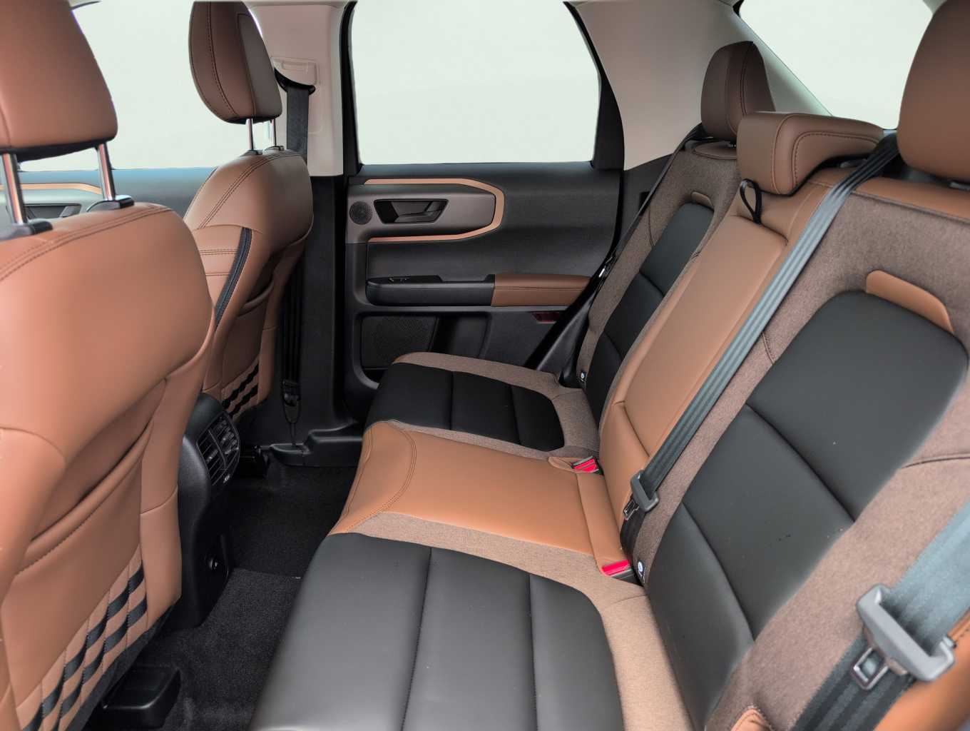 2025 Ford Bronco Sport Outer Banks photo 9