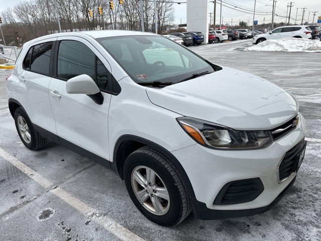 2020 Chevrolet Trax LS's photo