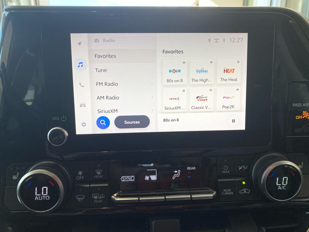 2023 Toyota Highlander XLE photo 11