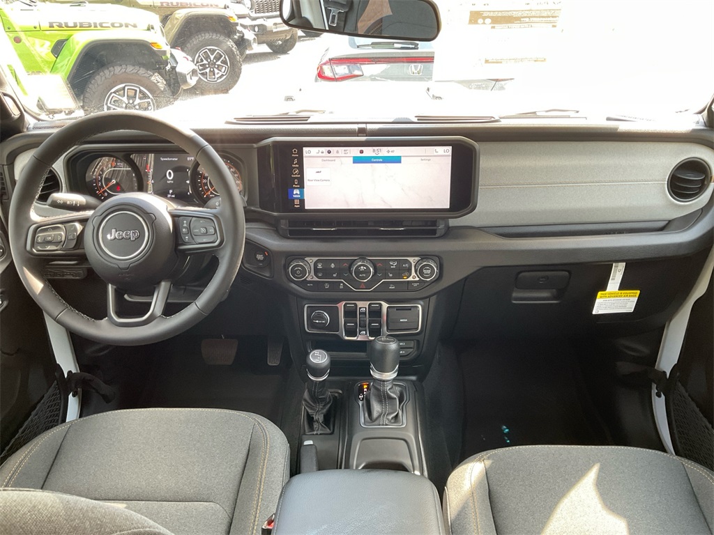 2025 Jeep Gladiator Sport S photo 19