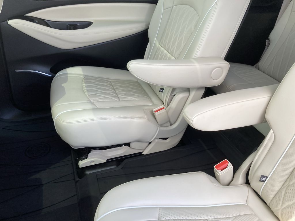 2022 Buick Enclave Avenir photo 28