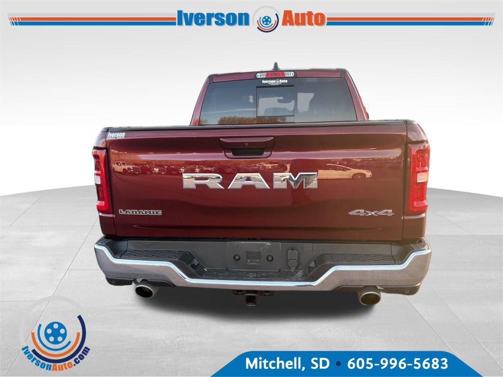 2025 Ram 1500 Laramie photo 3