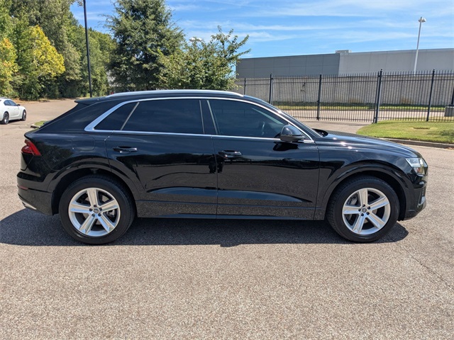 2019 Audi Q8 Premium photo 7