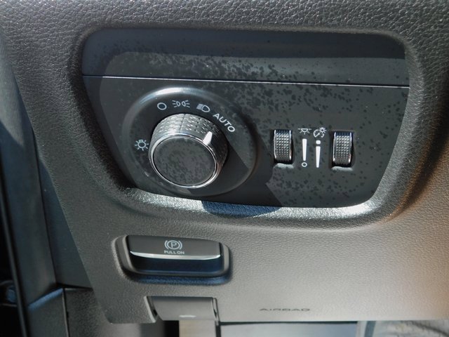 2023 Jeep Grand Cherokee Laredo Altitude photo 30