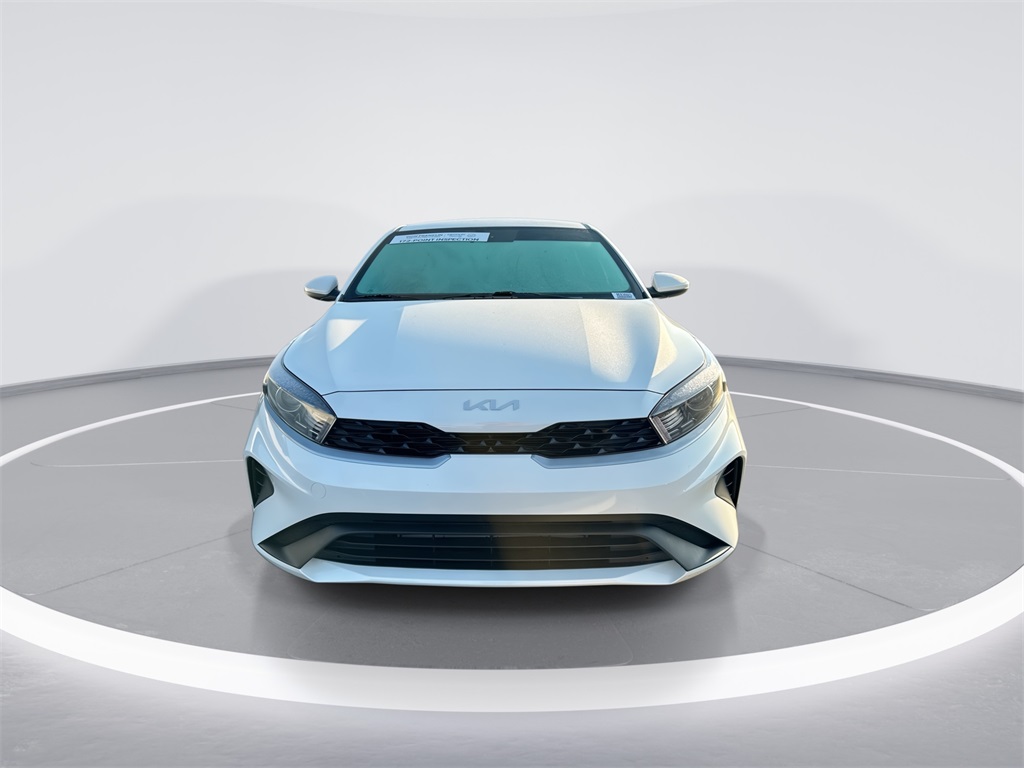 2024 Kia Forte LXS photo 3