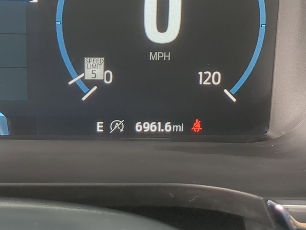 2023 Ford F-150 Lariat photo 12