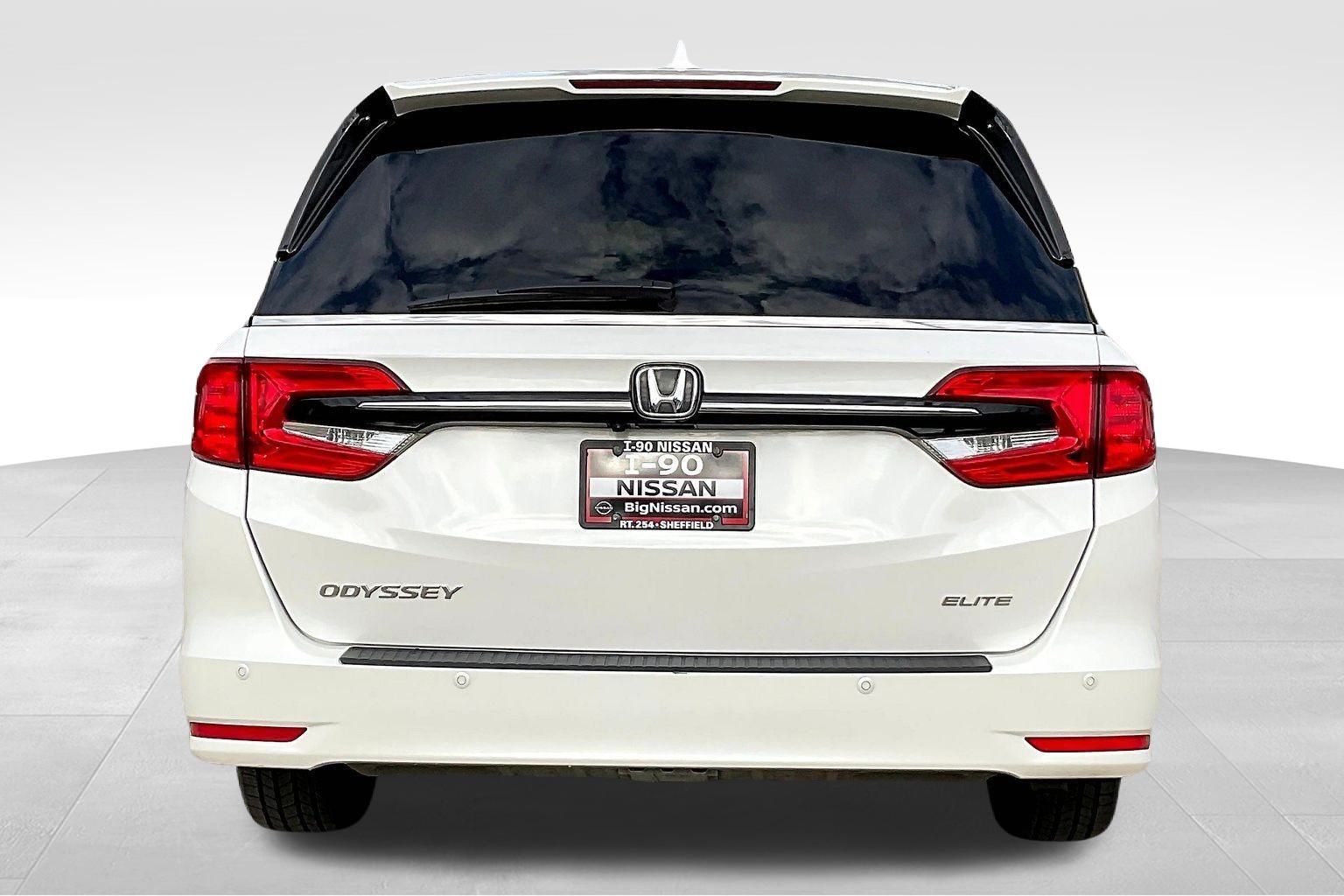 2023 Honda Odyssey Elite photo 4