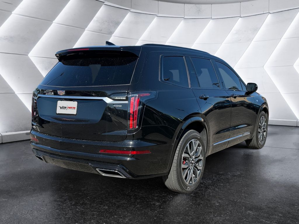 2023 Cadillac XT6 Sport photo 4