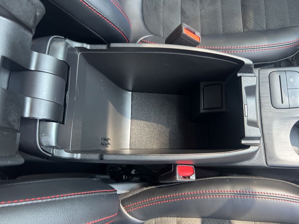 2022 Ford Escape SEL photo 24