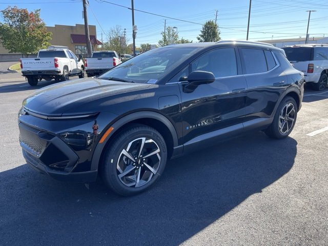 2026 Chevrolet Equinox EV 1LT photo 3