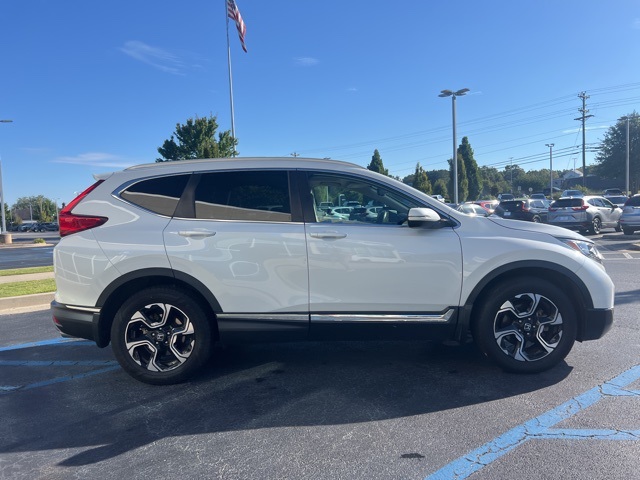 2018 Honda CR-V Touring photo 3