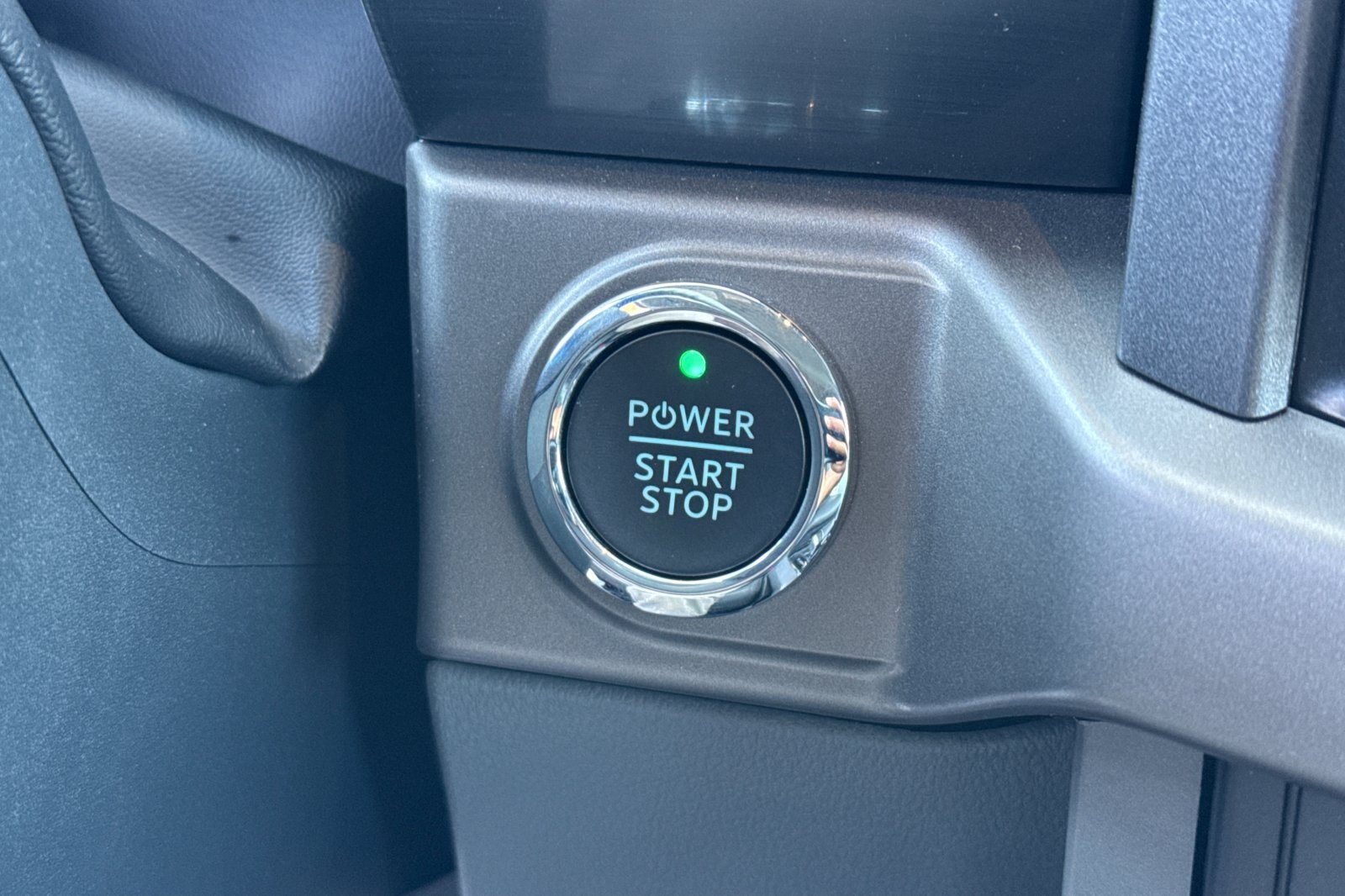 2024 Ford F-150 Lightning photo 19