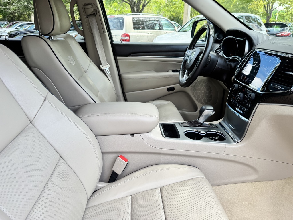 2021 Jeep Grand Cherokee Overland photo 8