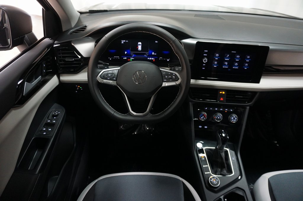 2025 Volkswagen Taos S photo 11