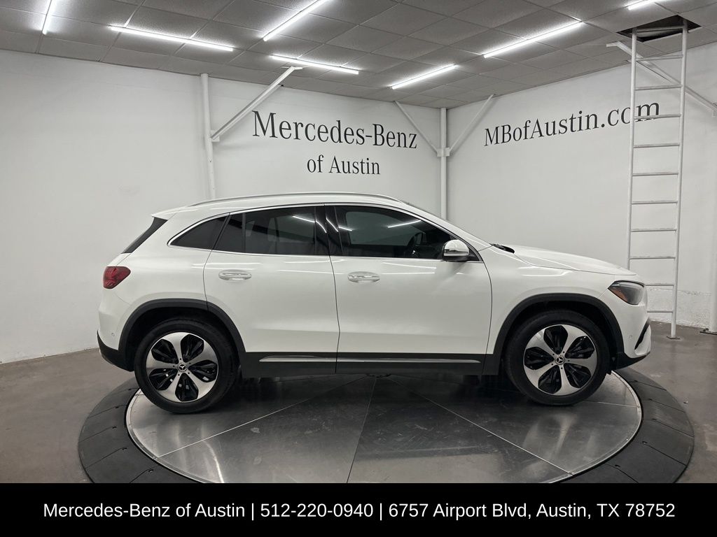 2025 Mercedes Benz GLA 250 photo 6