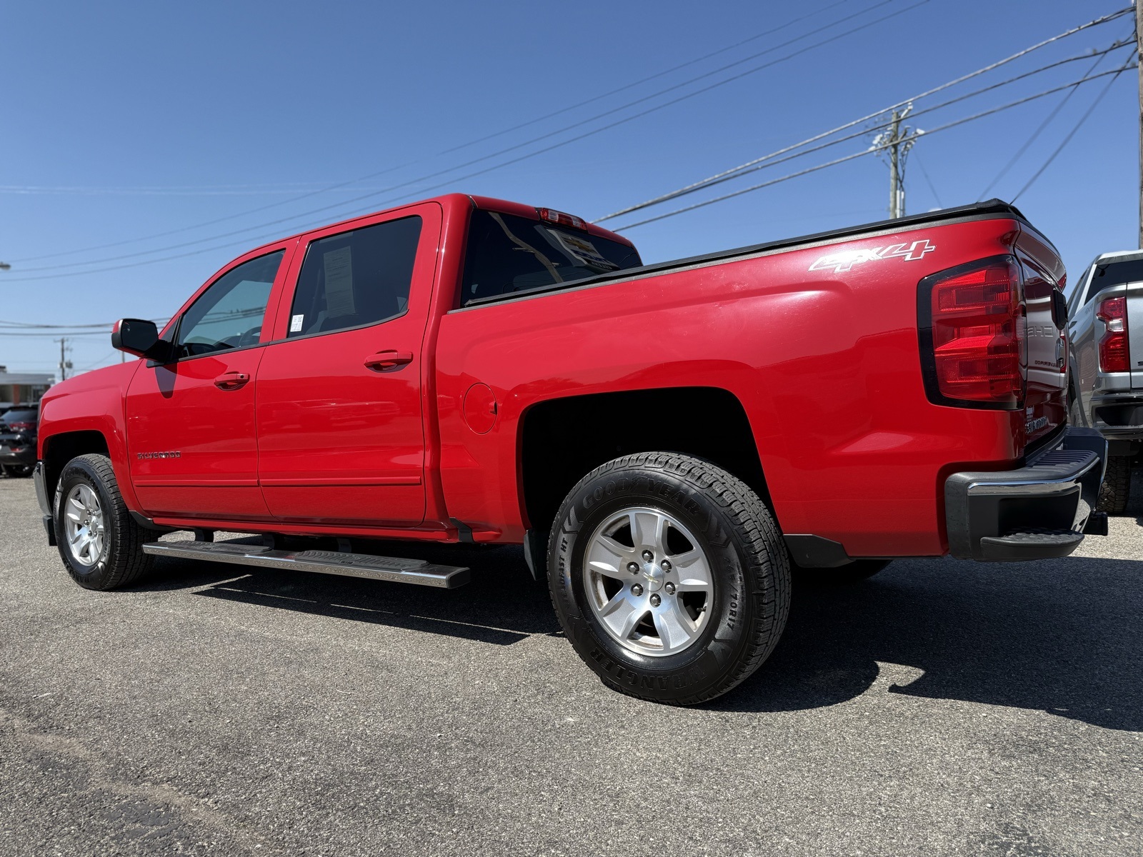 2017 Chevrolet Silverado 1500 LT photo 5