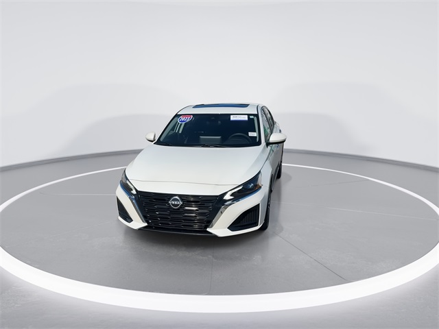 2023 Nissan Altima 2.5 SV photo 2