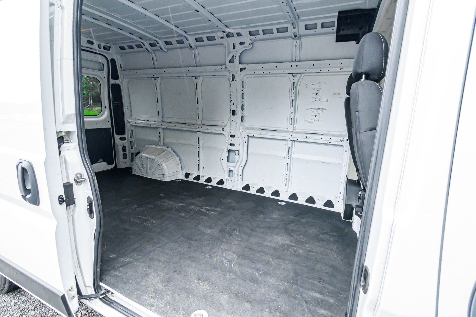 2022 Ram ProMaster 2500 photo 13