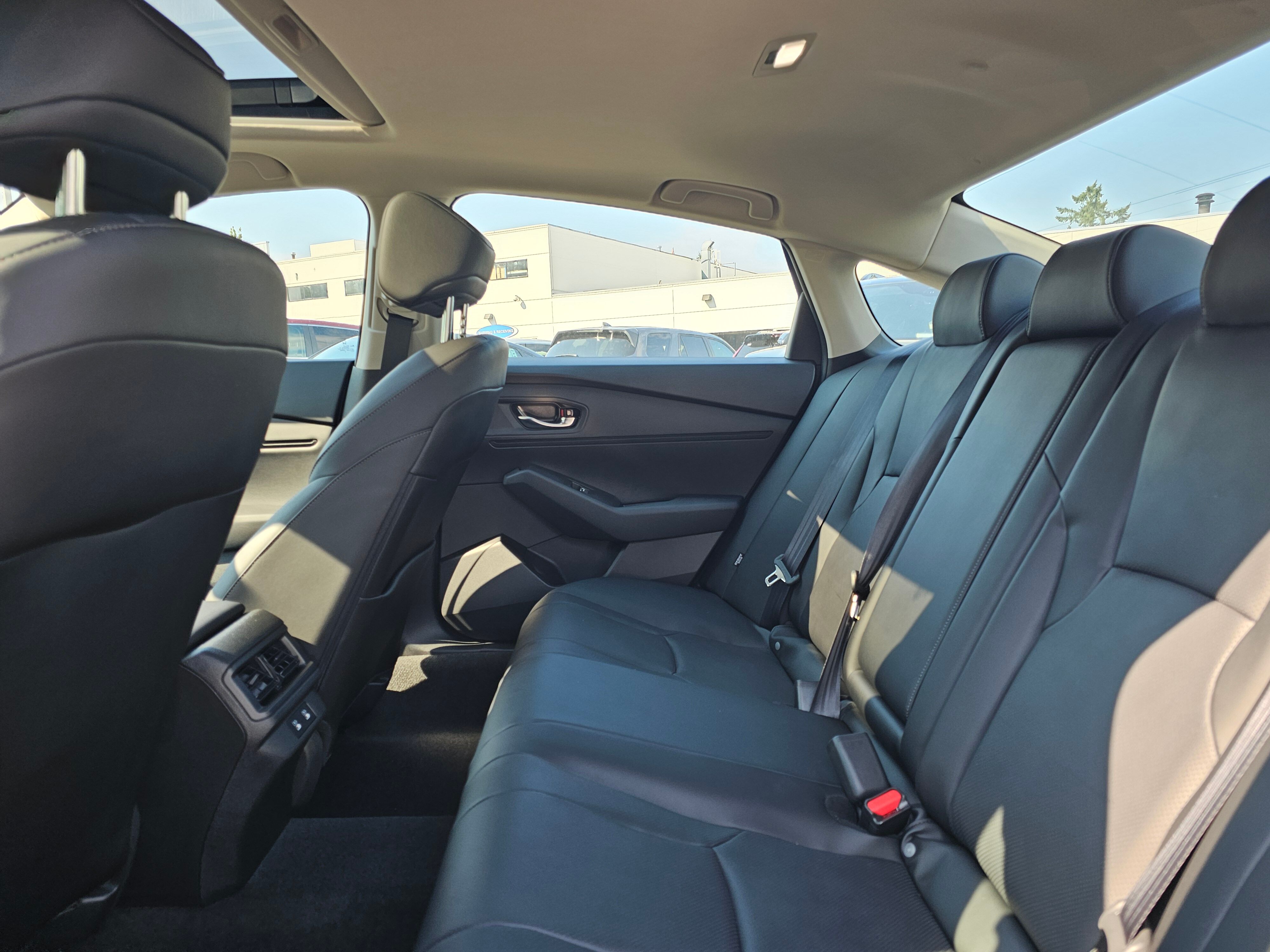 2025 Honda Accord Hybrid EX-L photo 6