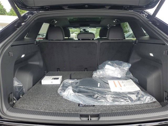 2026 Volkswagen Atlas Cross Sport SE Technology photo 8