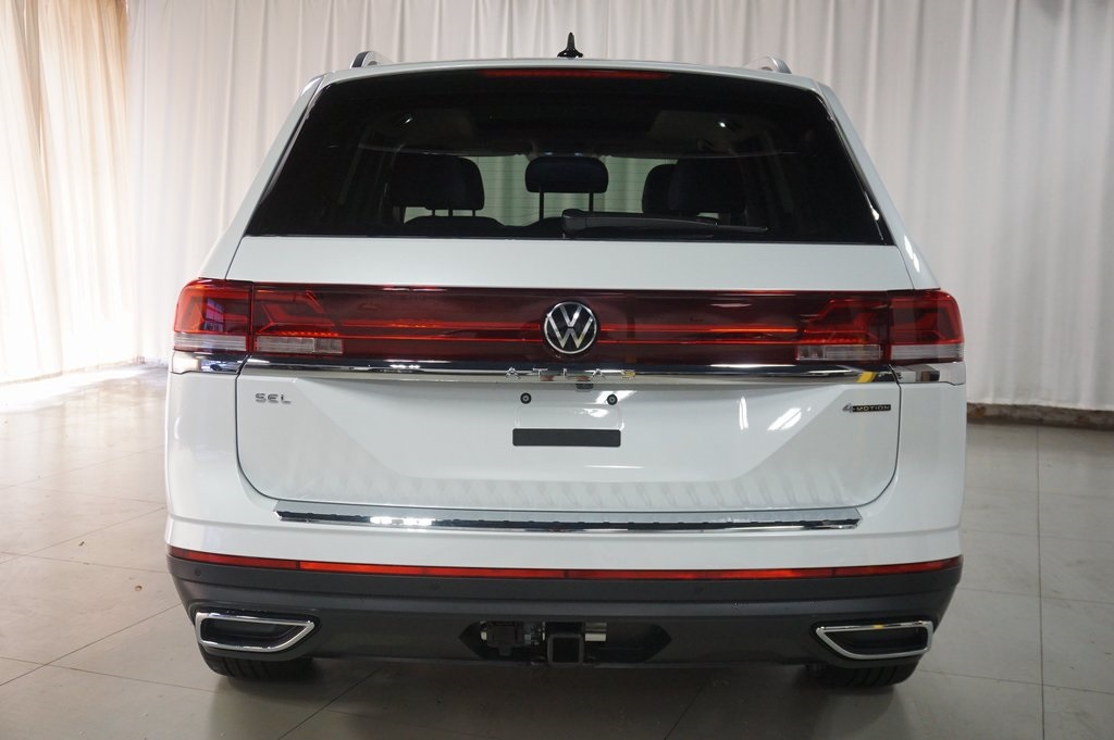 2026 Volkswagen Atlas SEL photo 4