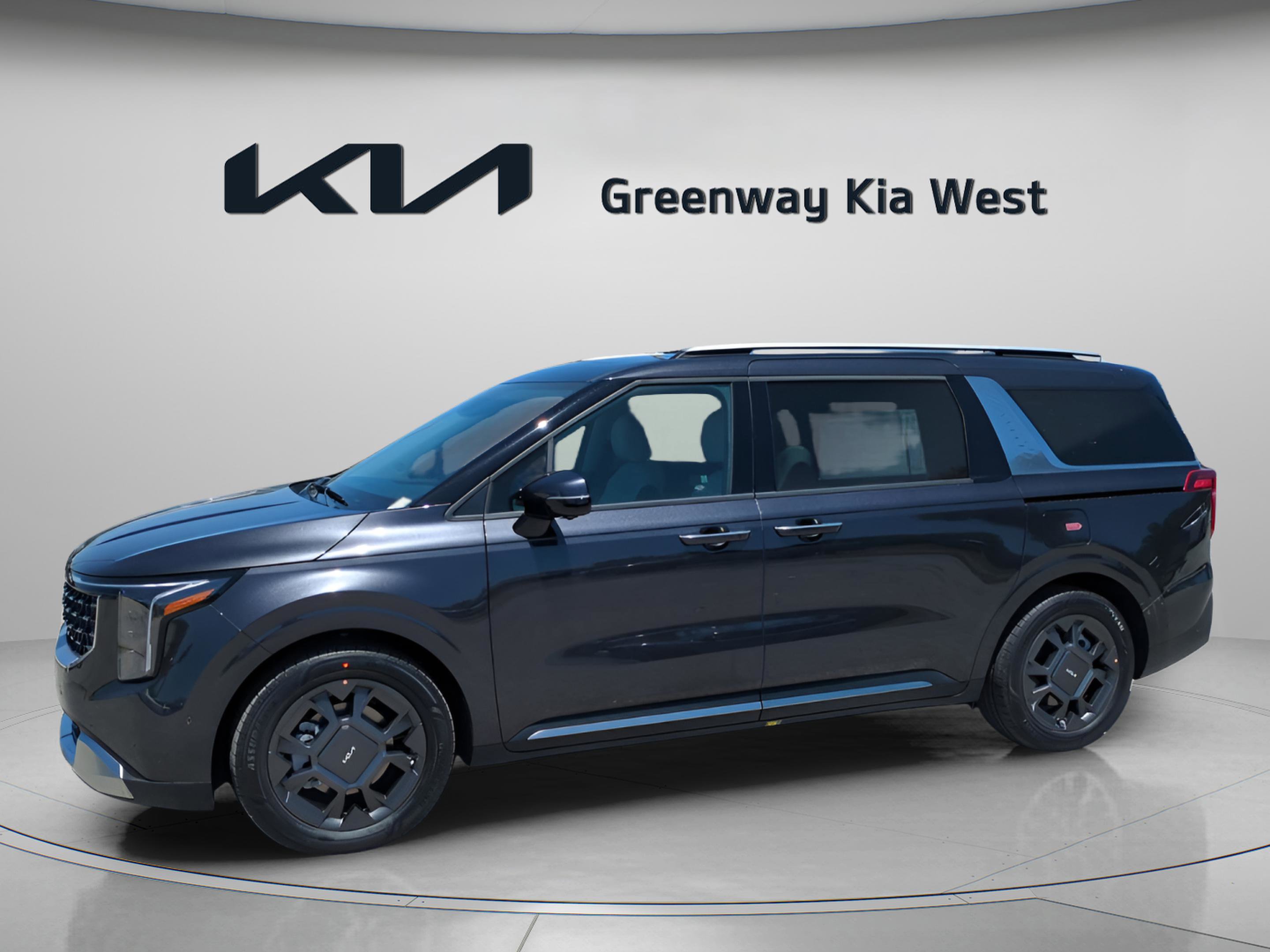 2025 Kia Carnival SX photo 3