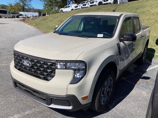 2025 Ford Maverick XLT photo 3