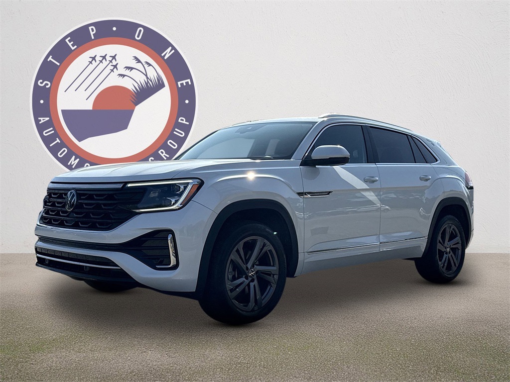 2024 Volkswagen Atlas Cross Sport SEL R-Line photo 2