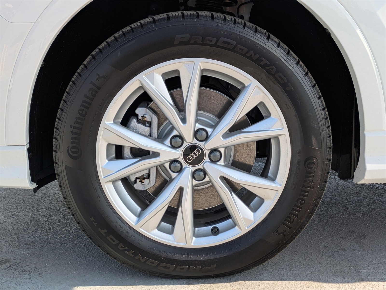 2025 Audi Q3 S line Premium photo 10