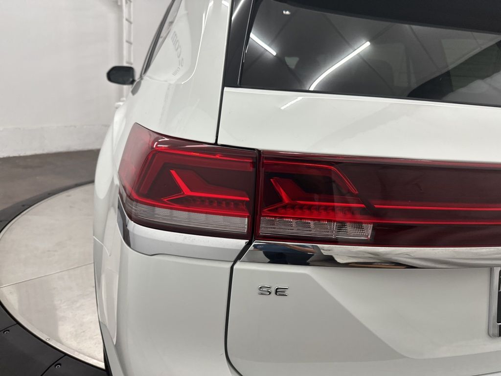 2024 Volkswagen Atlas SE Technology photo 26