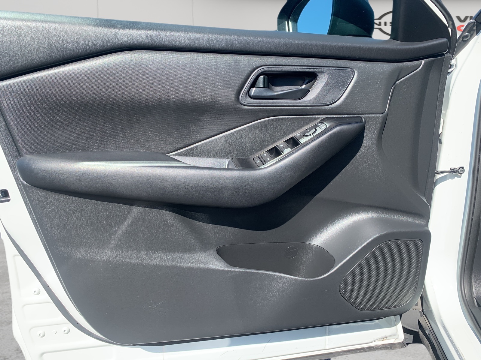 2024 Nissan Rogue S photo 11