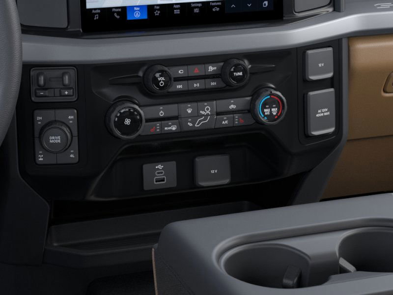 2026 Ford F-350 XLT photo 13