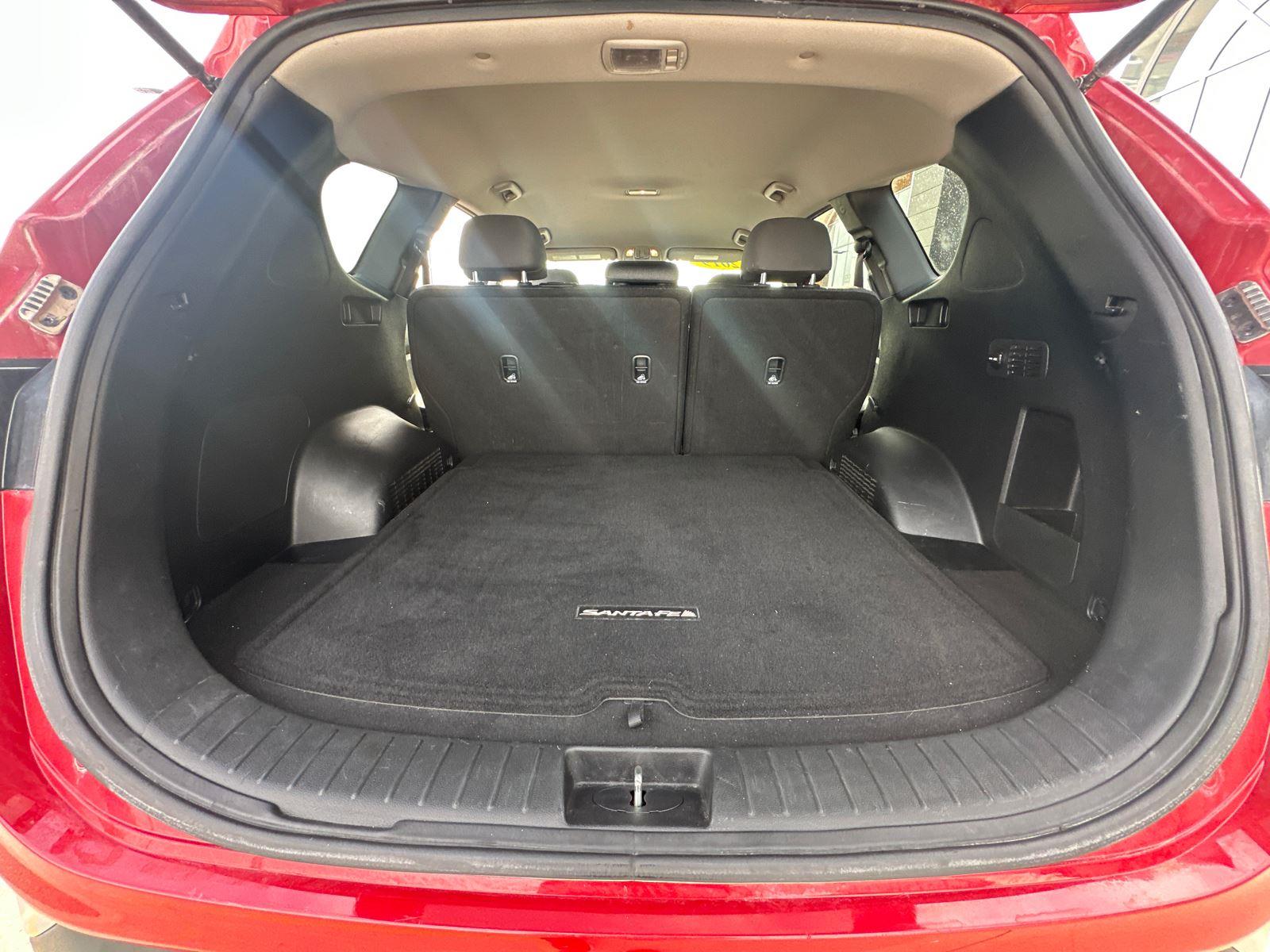 2019 Hyundai Santa Fe SEL photo 25
