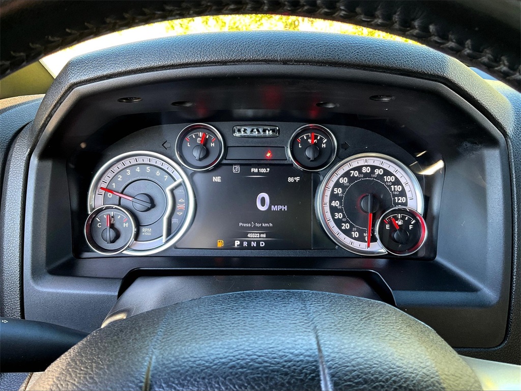 2021 Ram 1500 Classic Warlock photo 14