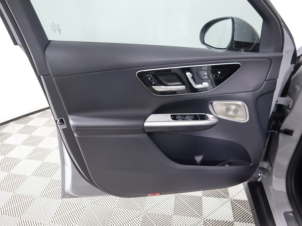2026 Mercedes Benz GLC 350e 4MATIC photo 22